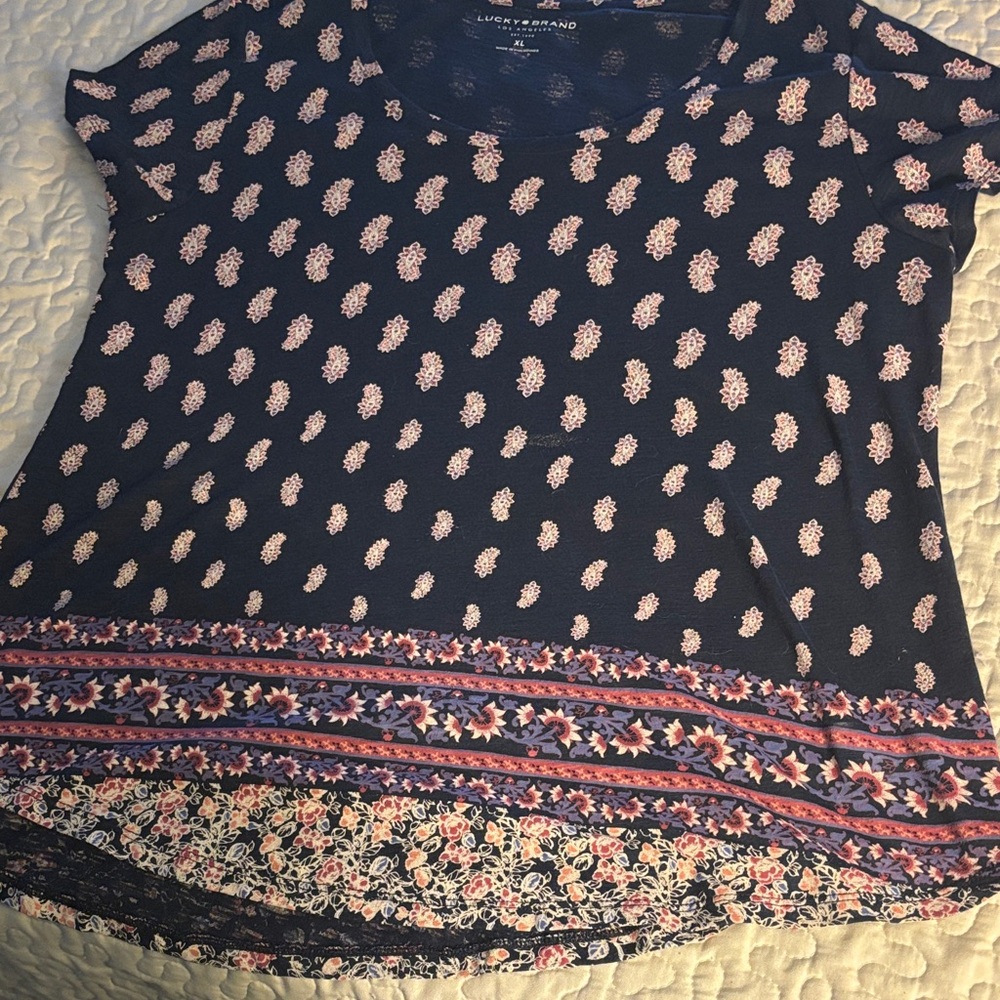 Lucky Brand Women's Navy and Pink Patterned Blouse